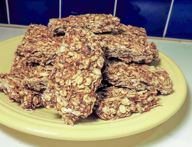 a plate of granola bars
