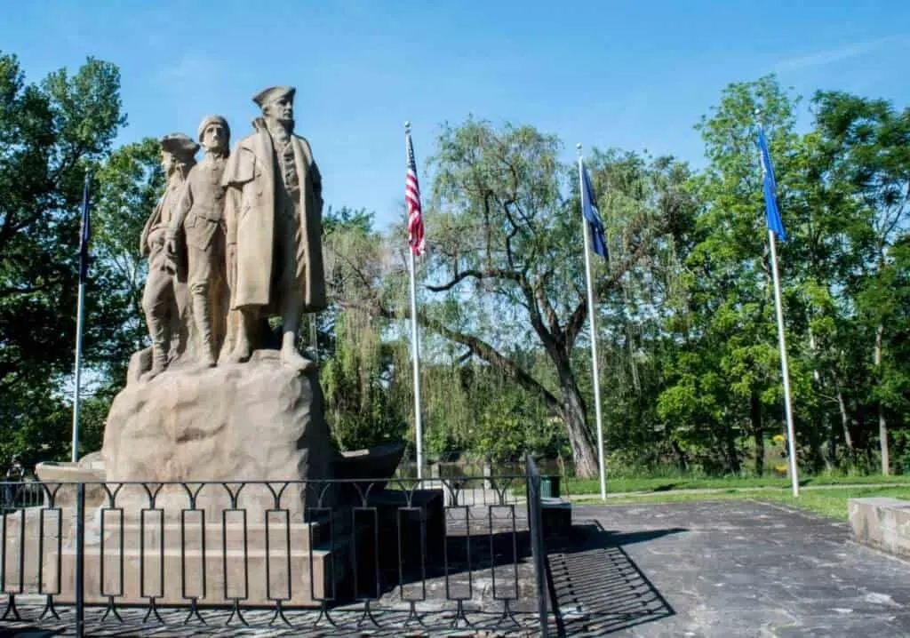 Marietta Statue - Start Westward