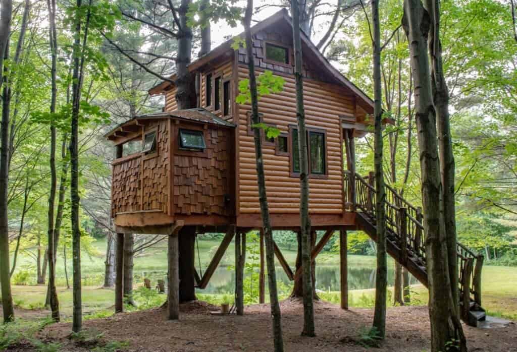 A Vermont treehouse at Moose Meadow Lodge