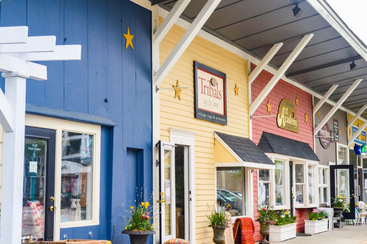 Discover Dining, Shopping, and the Outdoors in Peterborough, NH