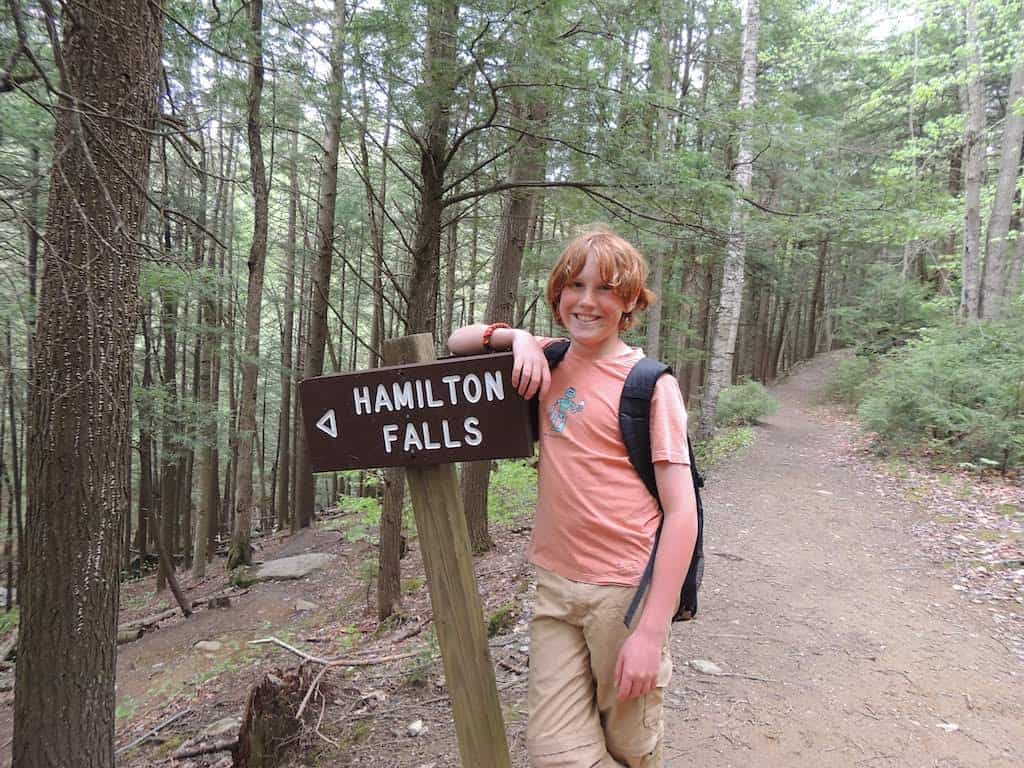 The Hamilton Falls trailhead.