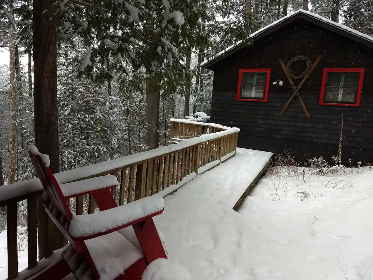 A small cabin in the Adirondacks for rent on Airbnb. Photo credit: Airbnb