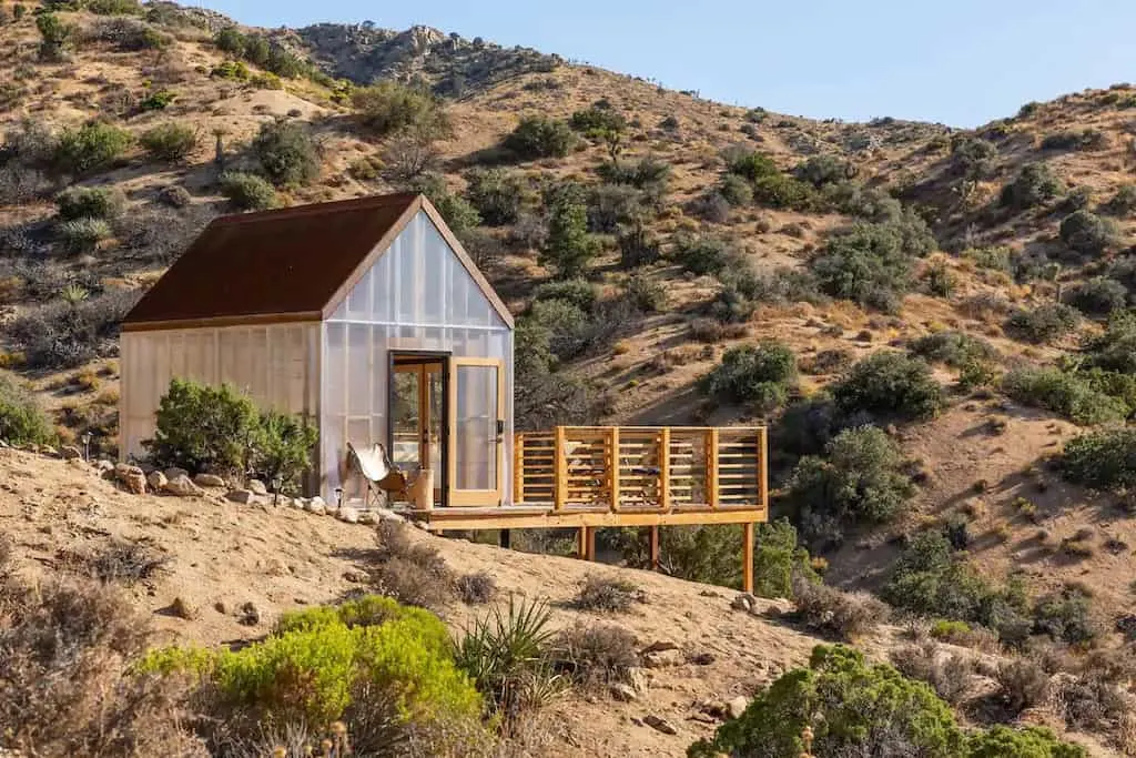 A beautiful minimalist cabin for rent near Joshua Tree on Airbnb. Photo credit: Airbnb
