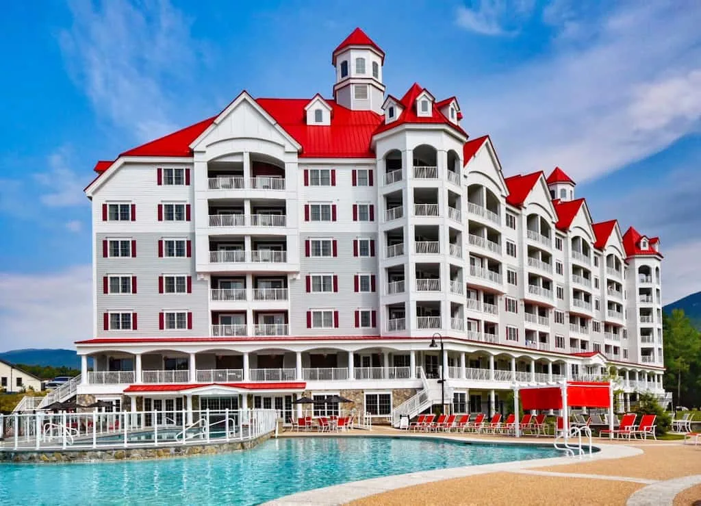 A view of the pool and resort at RiverWalk Resort at Loon Mountain in Lincoln, New Hampshire.