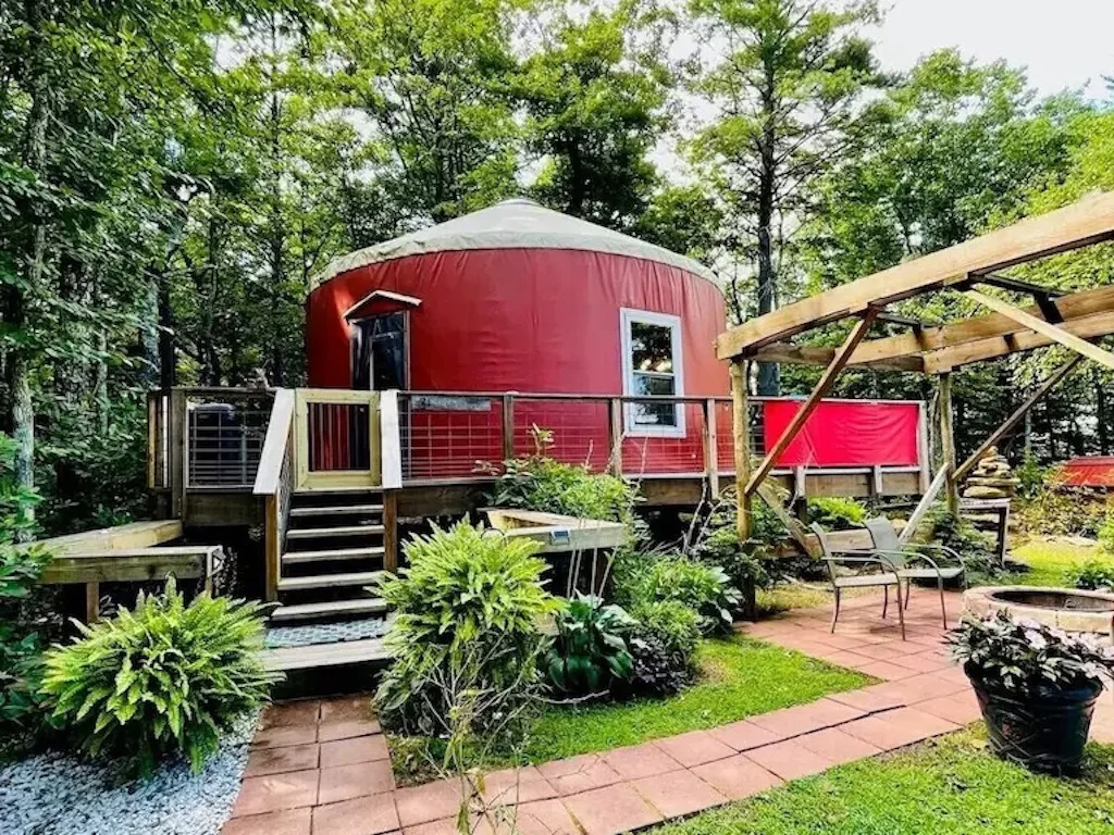 A yurt for rent for Virginia glamping in Piper Gap. Photo credit: VRBO