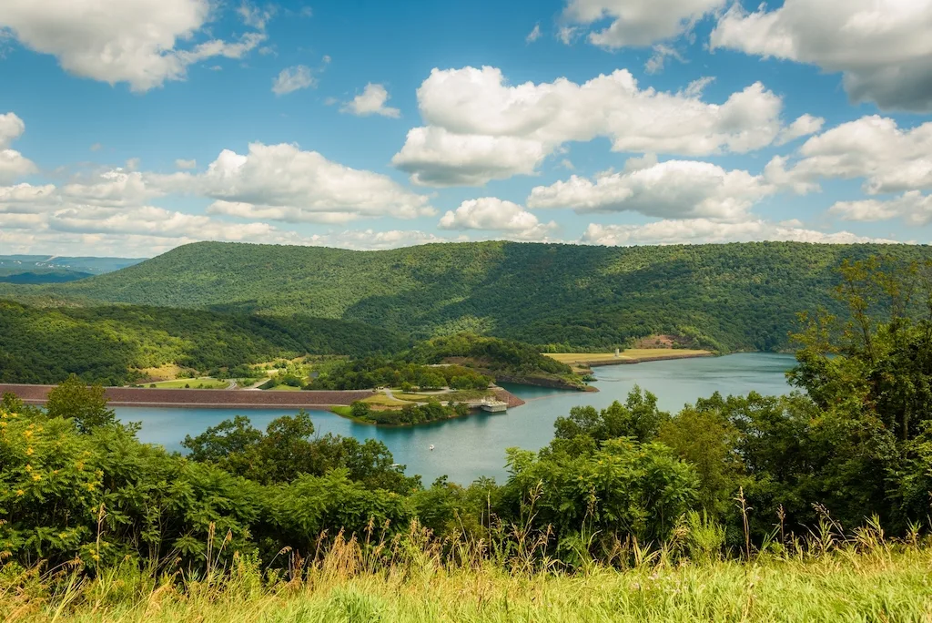 View of Raystown Lake from Ridenour Overlook, in Huntington, Pennsylvania.