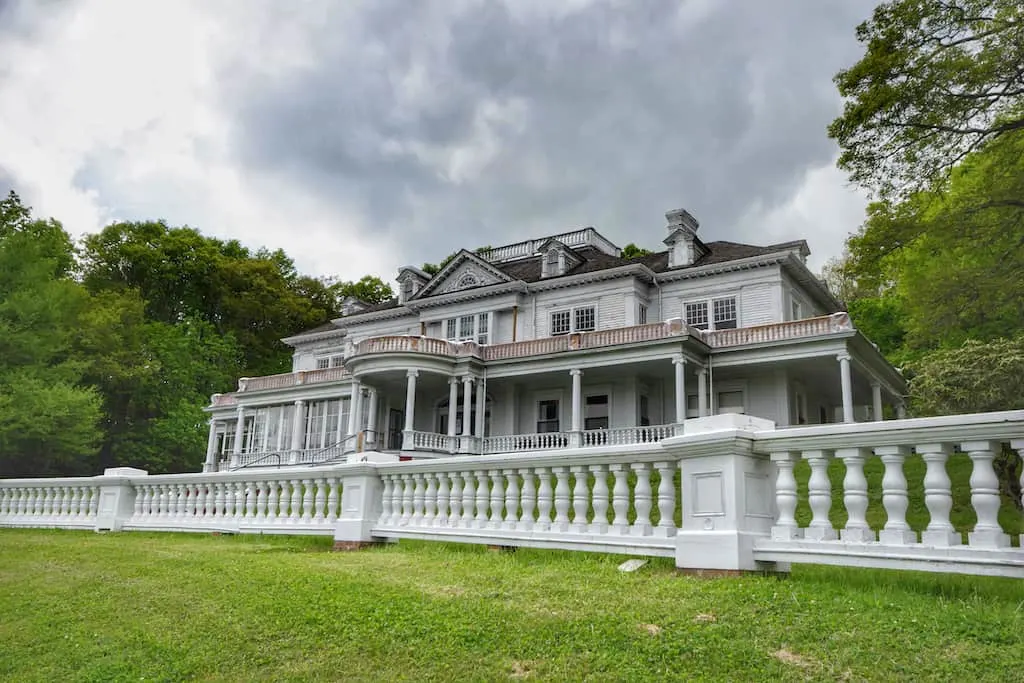 Exploring Flat Top Manor is one of the best things to do on the Blue Ridge Parkway.