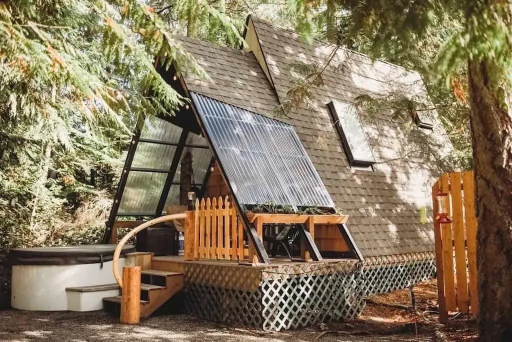 A cabin for rent near Olympic National Park in Washington.