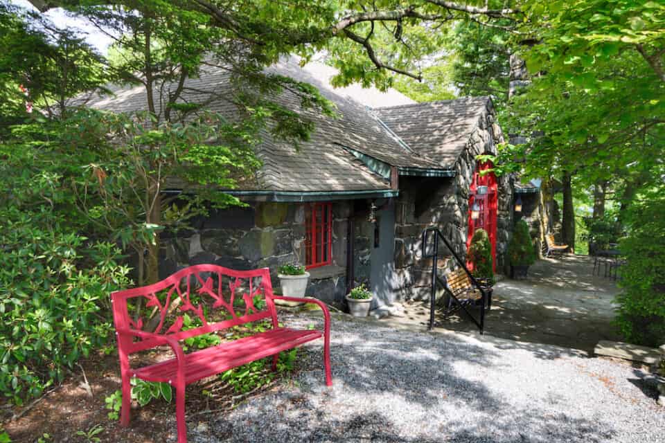 Explore DogFriendly Blowing Rock, North Carolina