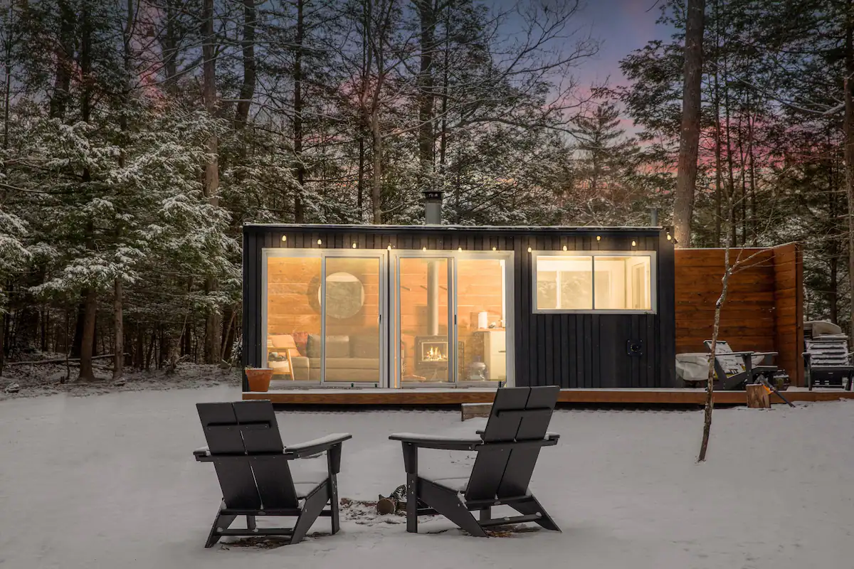 A container home for rent on Airbnb in Saugerties, New York.